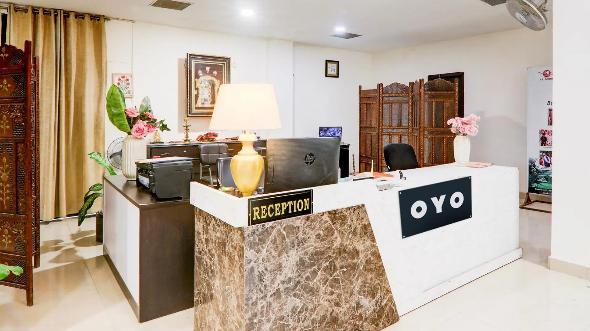 8 OYO Hotels Near Ambedkar Memorial Park for Easy Lucknow Access