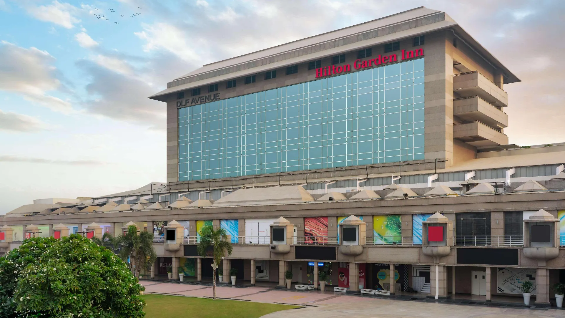 Staying in South Delhi: 8 Four-Star Hotels Compared