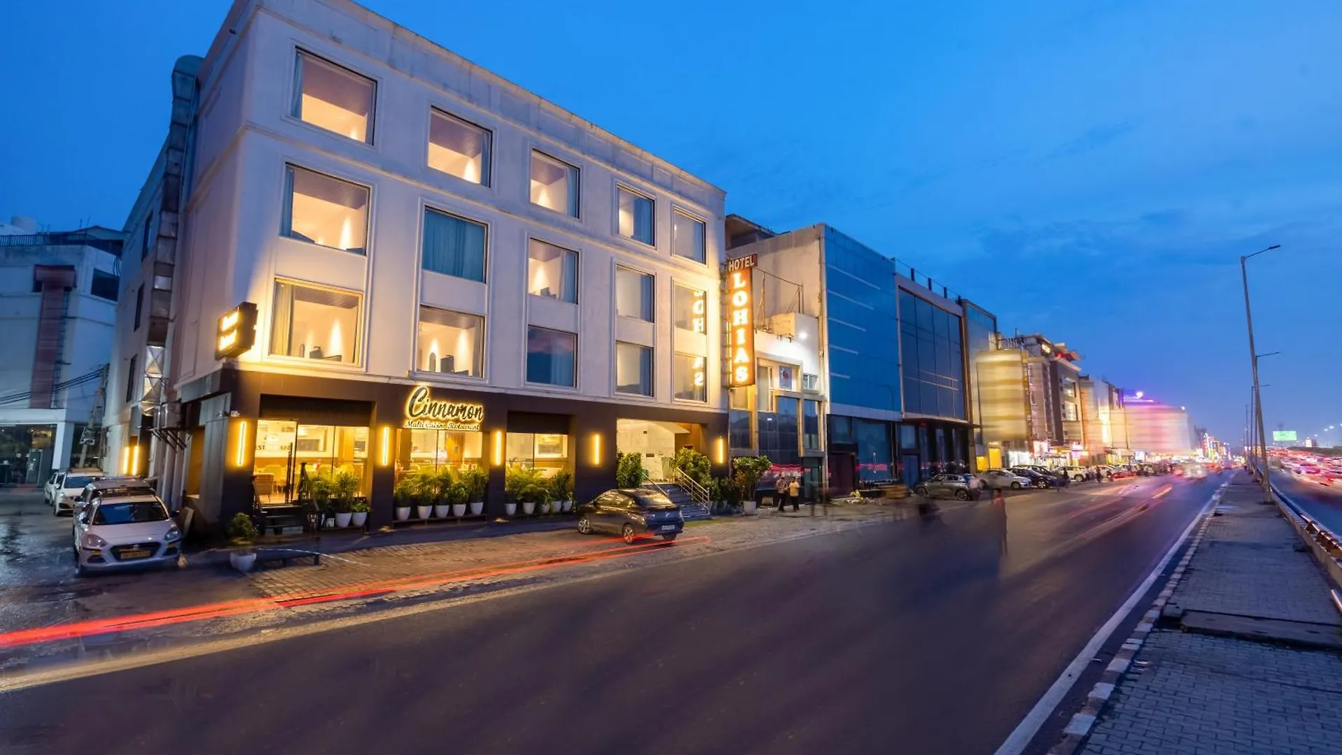 4 Smart 4-Star Hotels in South West Delhi Worth Booking