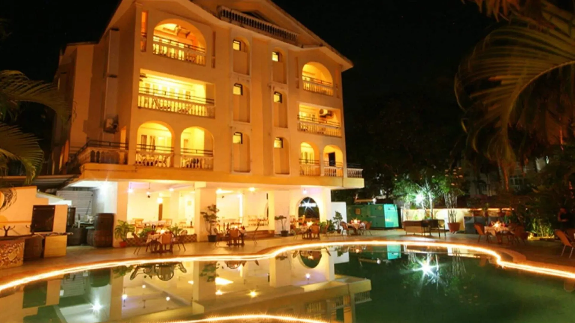 8 Resorts Close to St. Alex Church Worth Booking