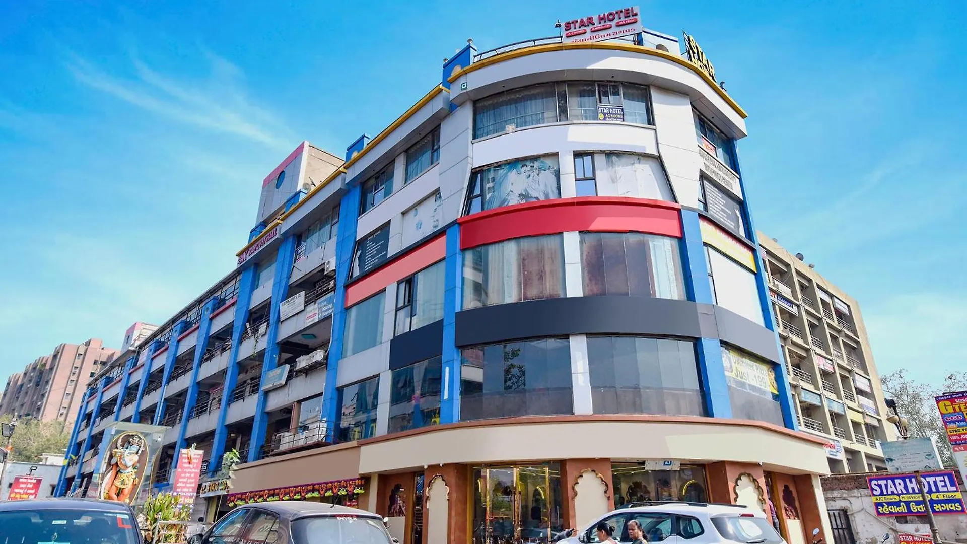 6 Smart 3-Star Hotels Near Kankaria Lake Worth Booking