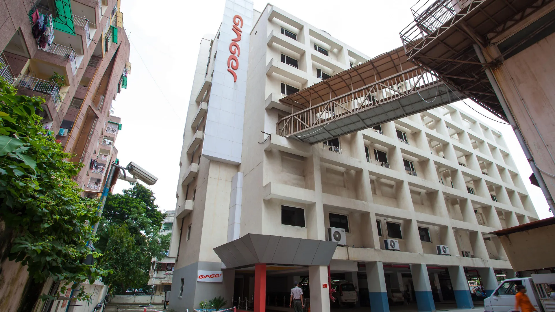 7 Top 3-Star Hotels Near Alpha One Mall for Smart Stays