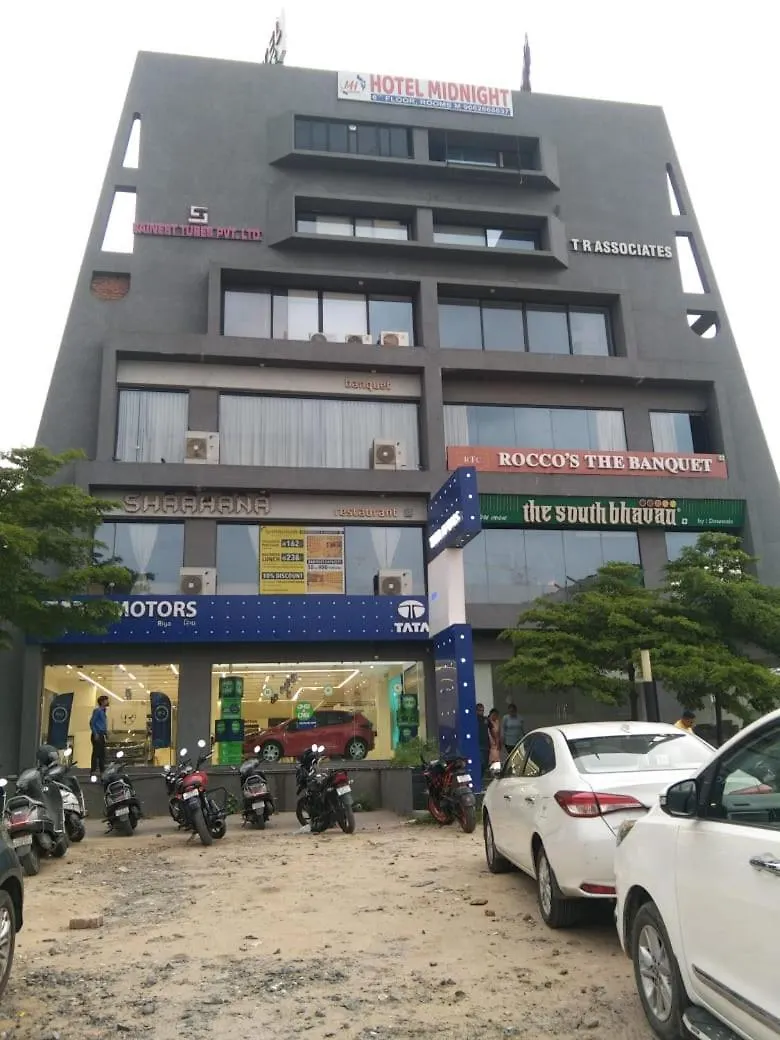 4 Smart Hotels in SG Highway, Ahmedabad Worth Booking