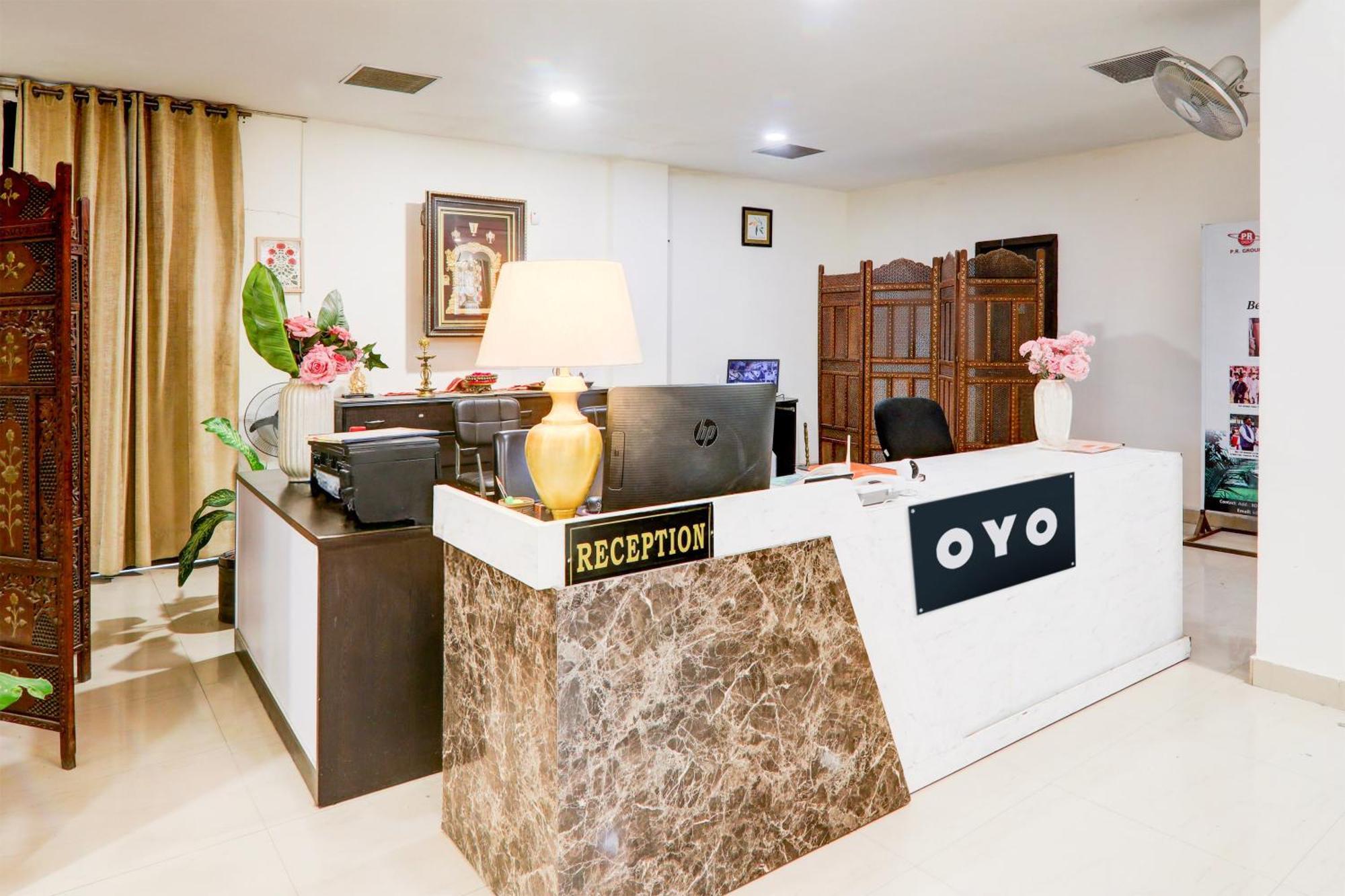 8 OYO Hotels Near Ambedkar Memorial Park for Easy Lucknow Access