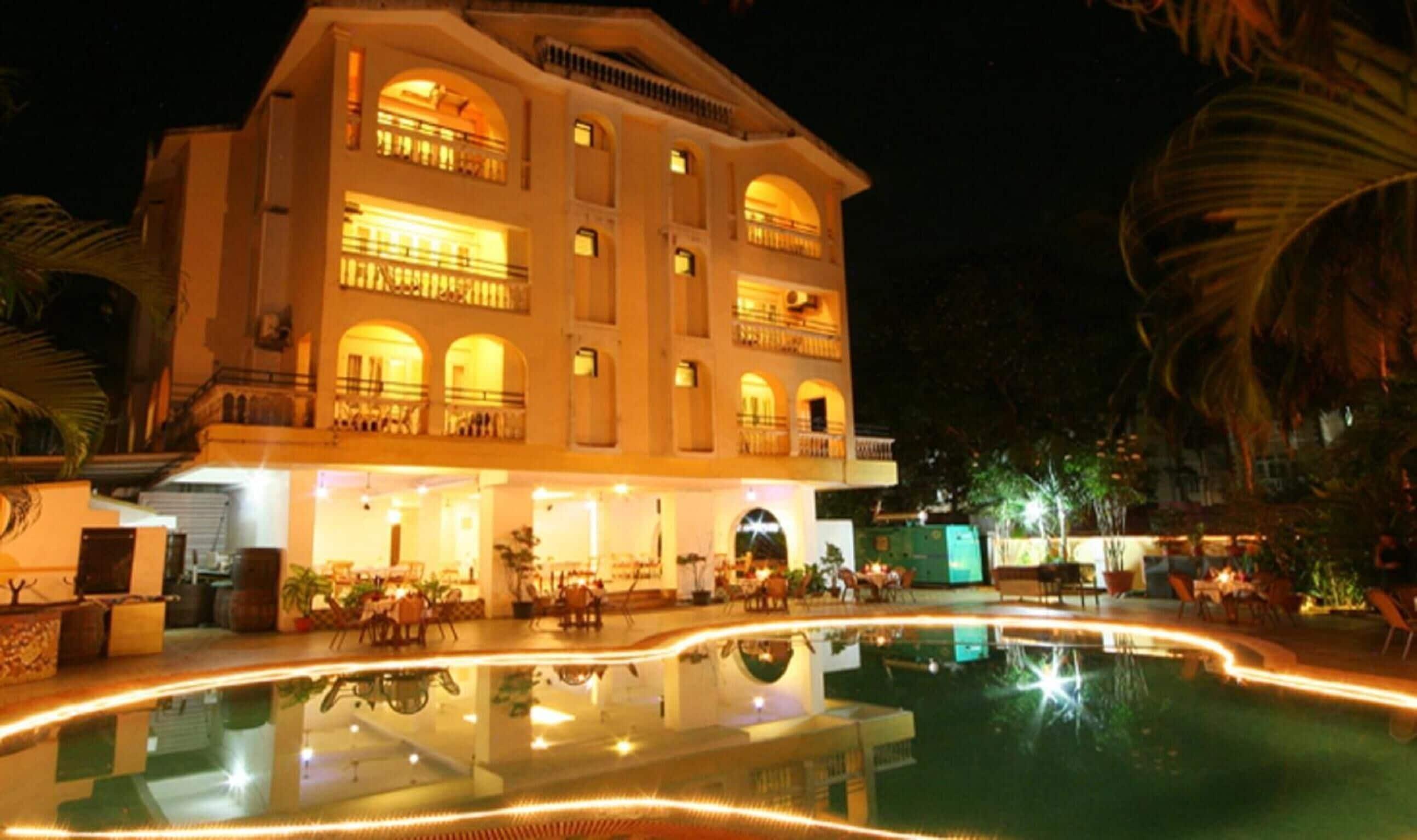 8 Resorts Close to St. Alex Church Worth Booking