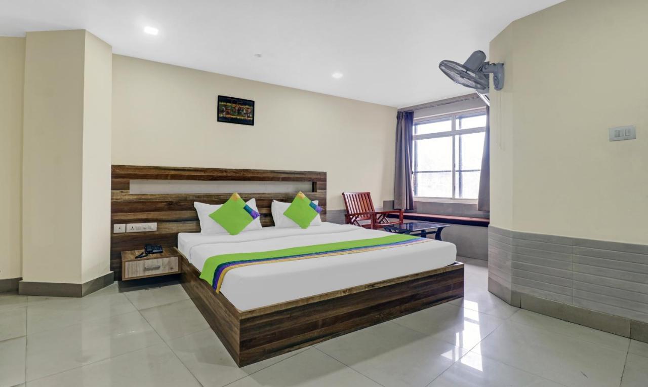 6 Smart Central Hotels Near Kozhikode Beach Worth Booking