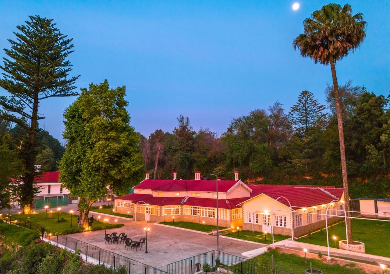 5 Budget Hotels Close to Ooty Lake Worth Booking