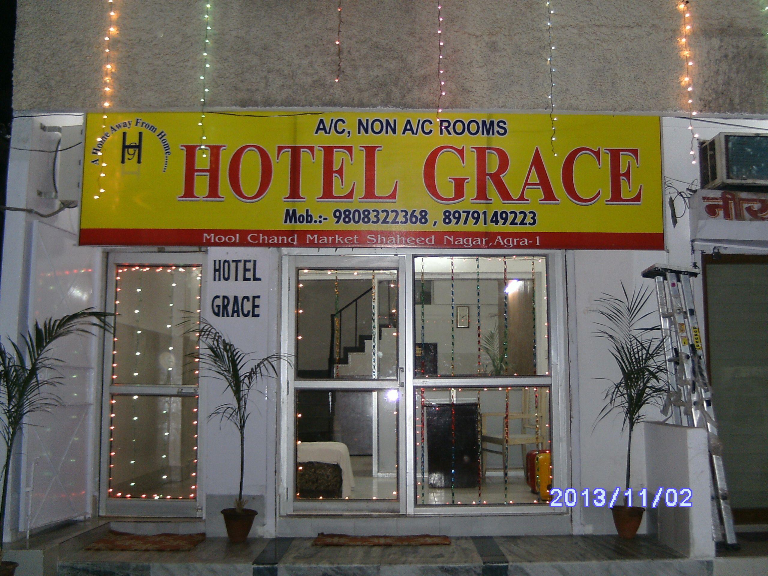 4 Top-Rated Hotels in Agra for Taj Mahal Visits